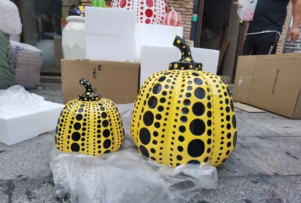 Kusama Yayoi статуя тыквы японское искусство волнистая точка тыквенная скульптура современные изделия из смолы офисный домашний декор интерьера подарки (art.: 3920cdbbd2b43) - 3920cdbbd2b43