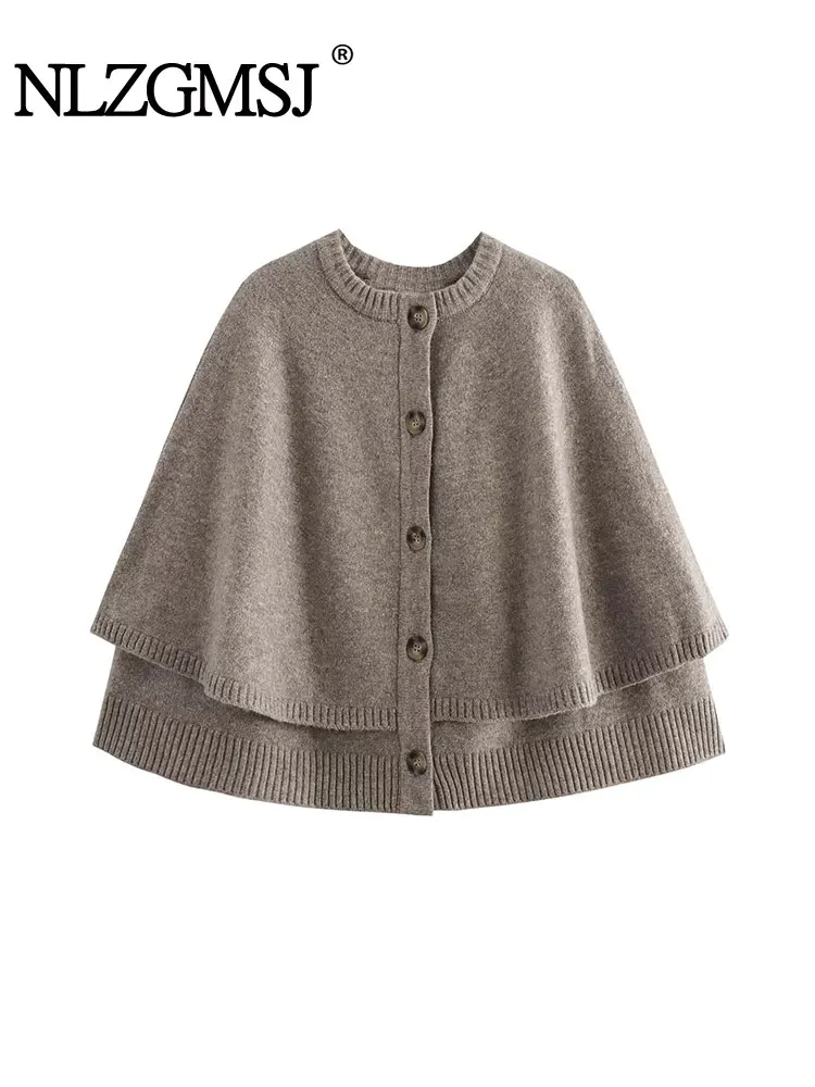 Женский трикотажный кардиган с пряжкой