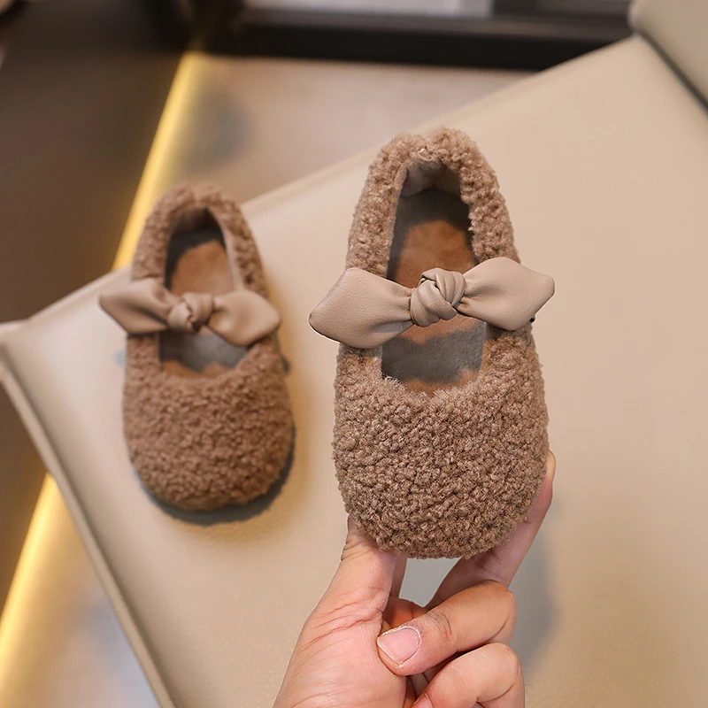 

Korean Style Children's Moccasin Shoes 2023 Autumn and Winter New Bow Cute Plush Kids Cotton Shoes Plush Soft Sole Warm Shoes