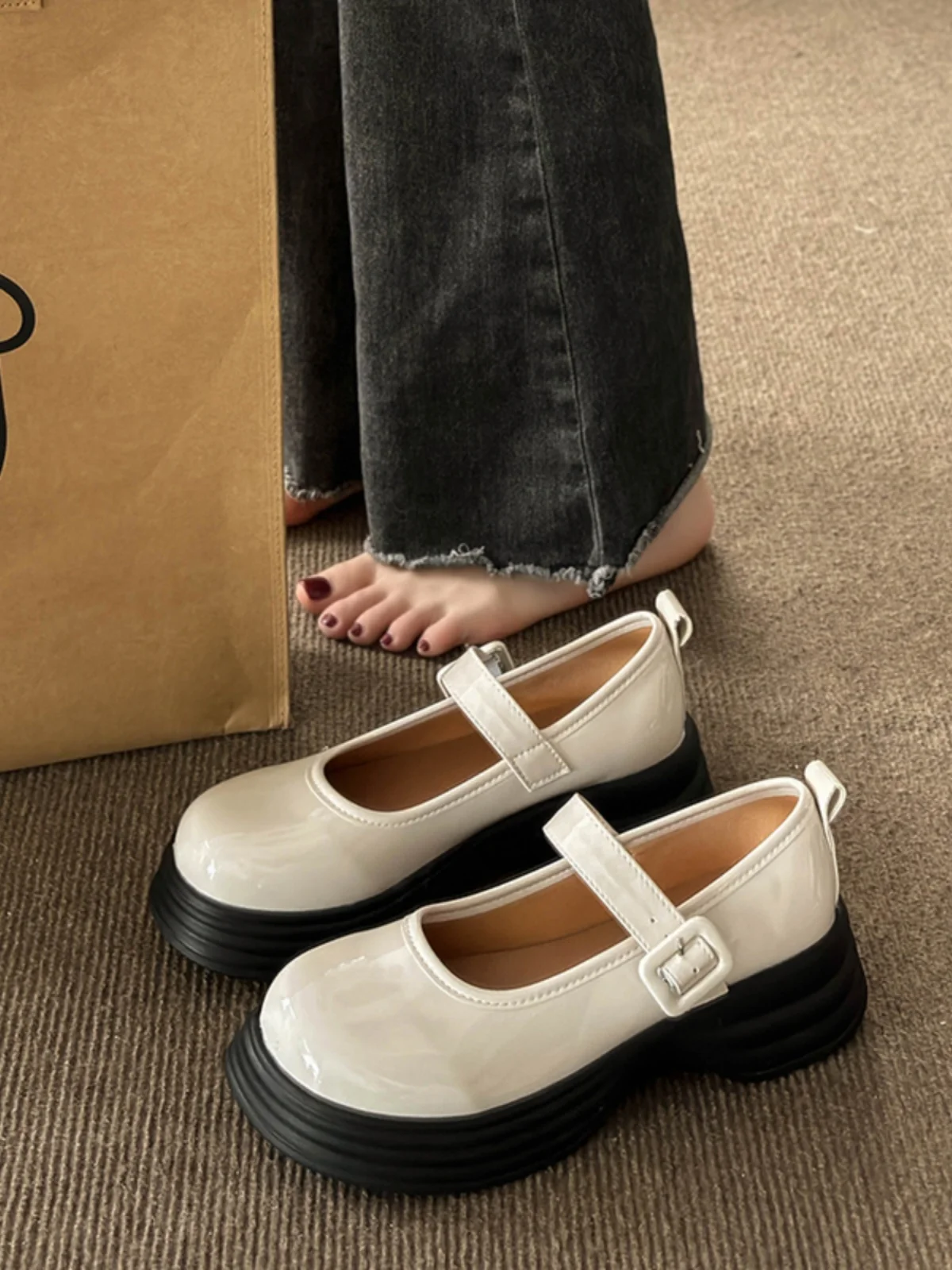 

Женская обувь на платформе, женская обувь, модные оксфорды с круглым носком, Осенние повседневные кроссовки с закрытым носком, сабо, классическое ретро кожаное платье 2023