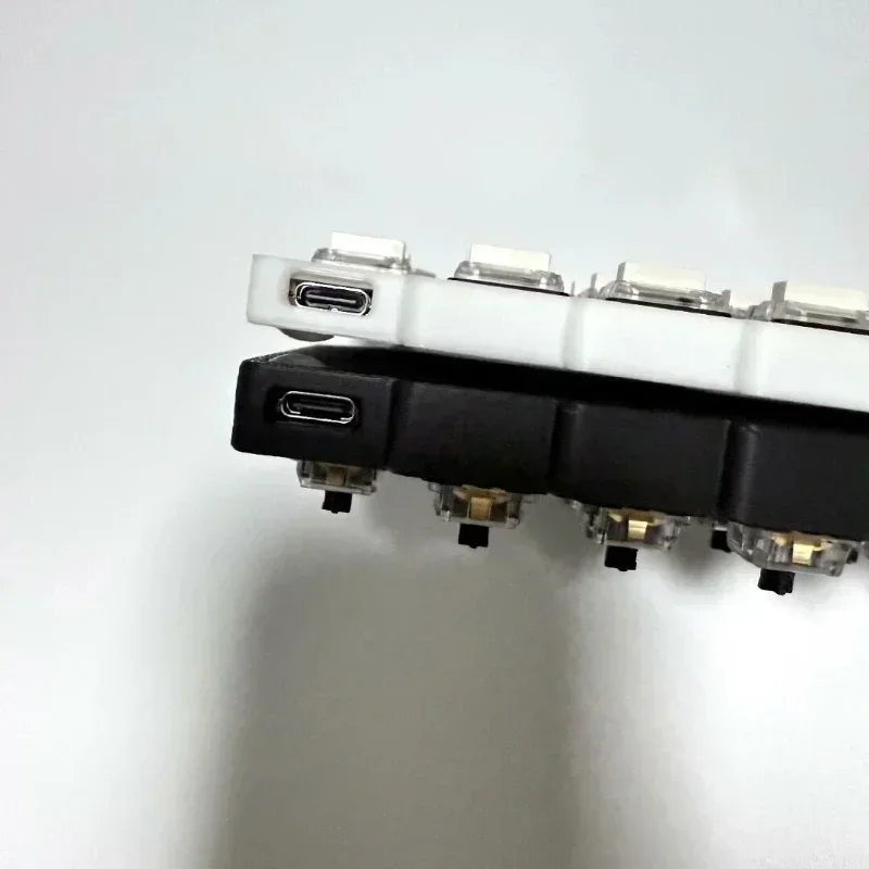 Фото Комплект разделенной клавиатуры Corne V4.1, индивидуальный чехол PLA RGB с возможностью горячей замены, проводная разделенная клавиатура Corne для флаконов, эргономика Cherry Choc V1 V2 №5