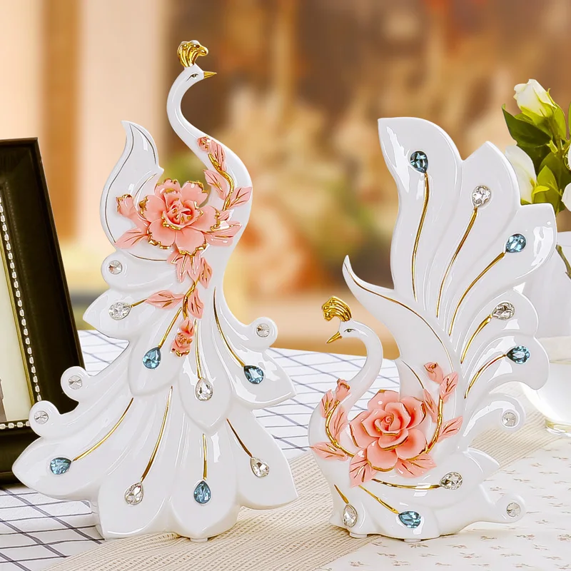 

white ceramic Peacock lovers home decor crafts room decoration handicraft ornament porcelain animal figurine wedding decoration