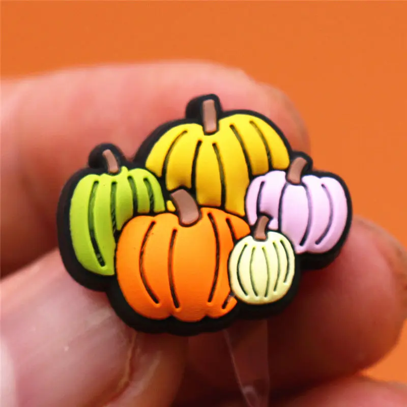 Dropshipping 1pcs Cute Pumpkin Mushroom PVC Shoe Charms Daisy Accessories Ladybug Flowers Decorations fit Bracelet Kids Gifts