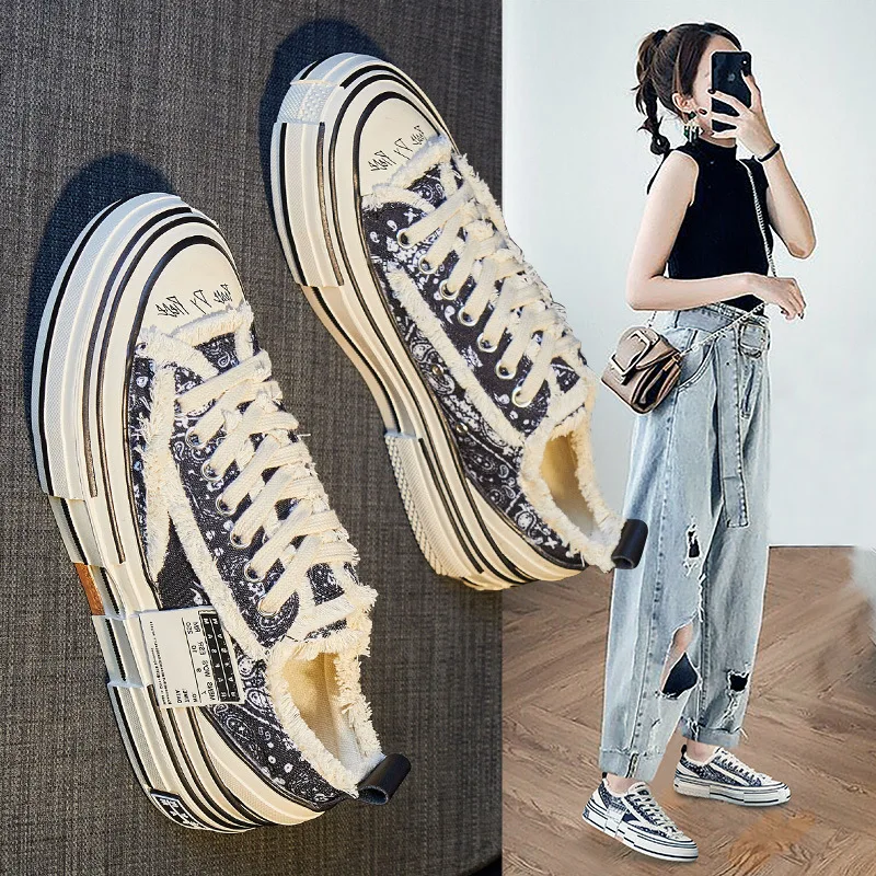 

2022 New Spring and Autumn Canvas Shoes To Increase The Height of Beggars Shoes Female Stars with The Same Net Red Tide Shoes