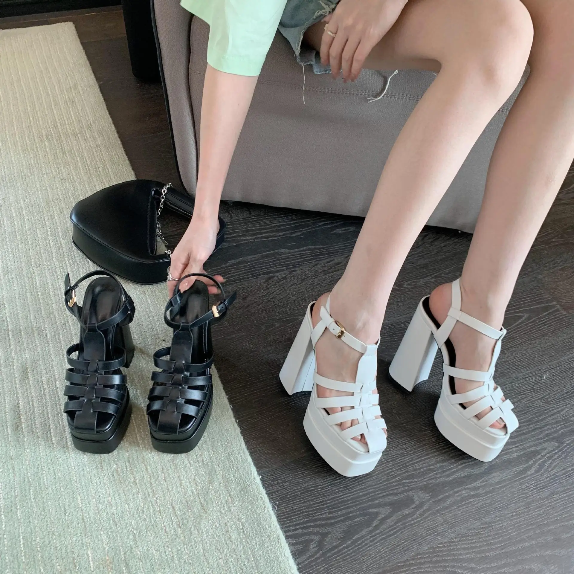 

High-Heeled Shoes Lady House Slippers Platform Black Sandals Low Slipers Women Luxury Slides Soft Beige 2022 Flat Designer Back