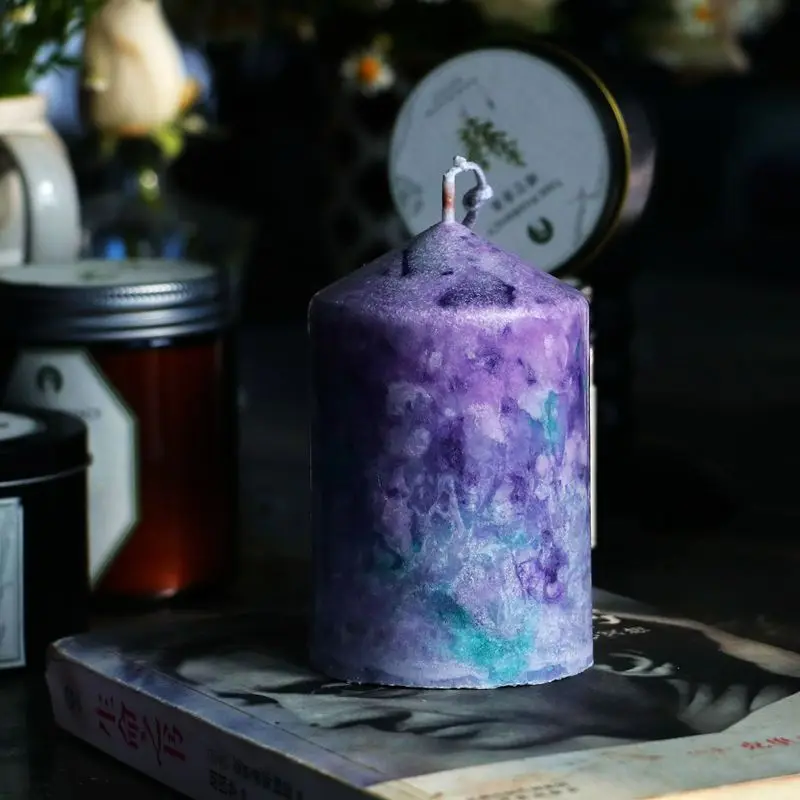 Оригинальные фиолетовые ароматизированные свечи ручной работы искусственное