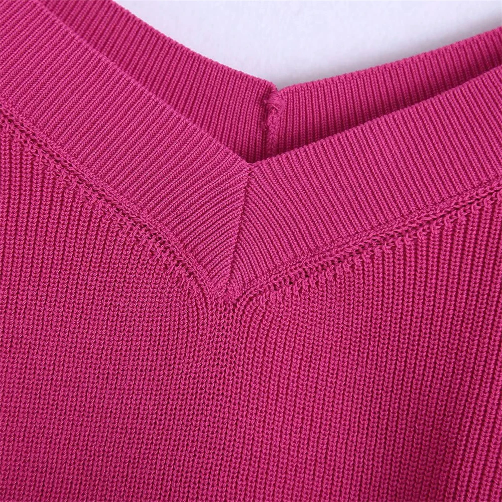 Женский трикотажный укороченный свитер KEYANKETIAN ZA розово-красный с открытыми