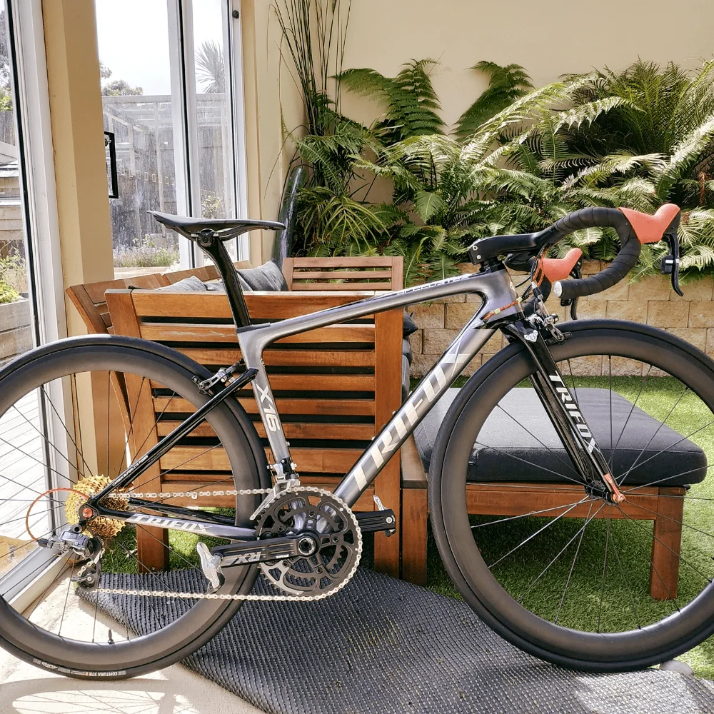 Available Sizes 700c (44 / 49 / 52 / 54 / 56 / 58 Cm) Road Bike Carbon X16qr V Brake