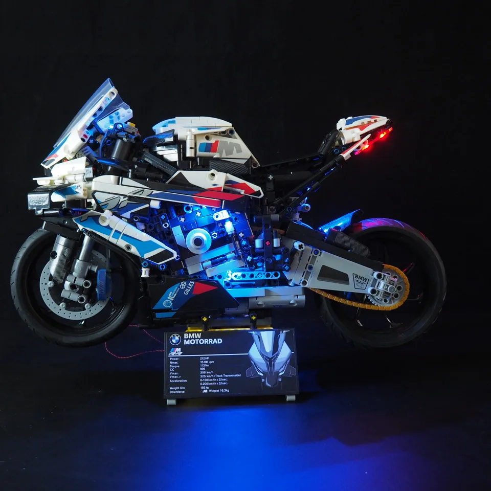 Декоративная лампа для мотоцикла Technic 42130 BMW M1000RR с батарейным отсеком