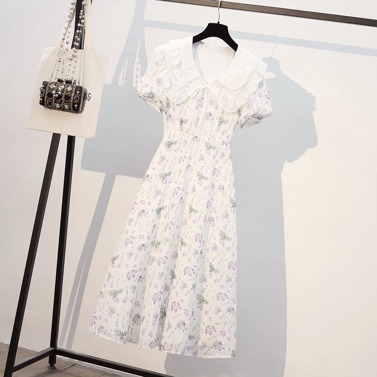 

Женское длинное шифоновое платье с высокой талией и цветочным принтом