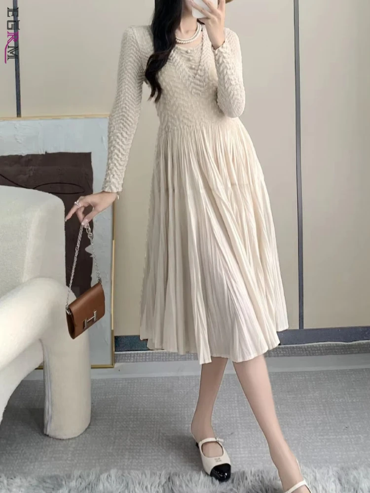 EGRM Плиссированное модное асимметричное французское тяжелое женское платье с