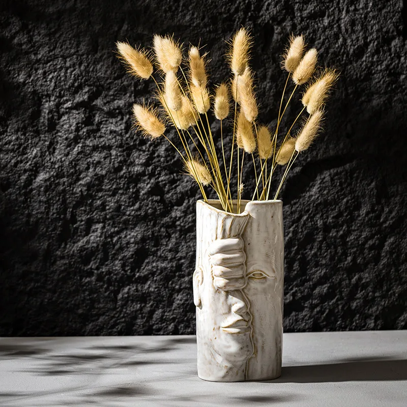 Керамическая ваза CAPIRON с абстрактным изображением лица для пампасных трав