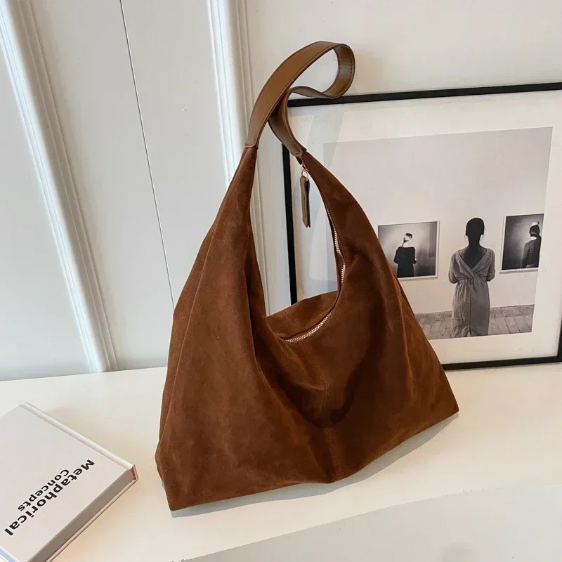 Винтажная матовая большая женская сумка 2024 новая на плечо осень/зима модная