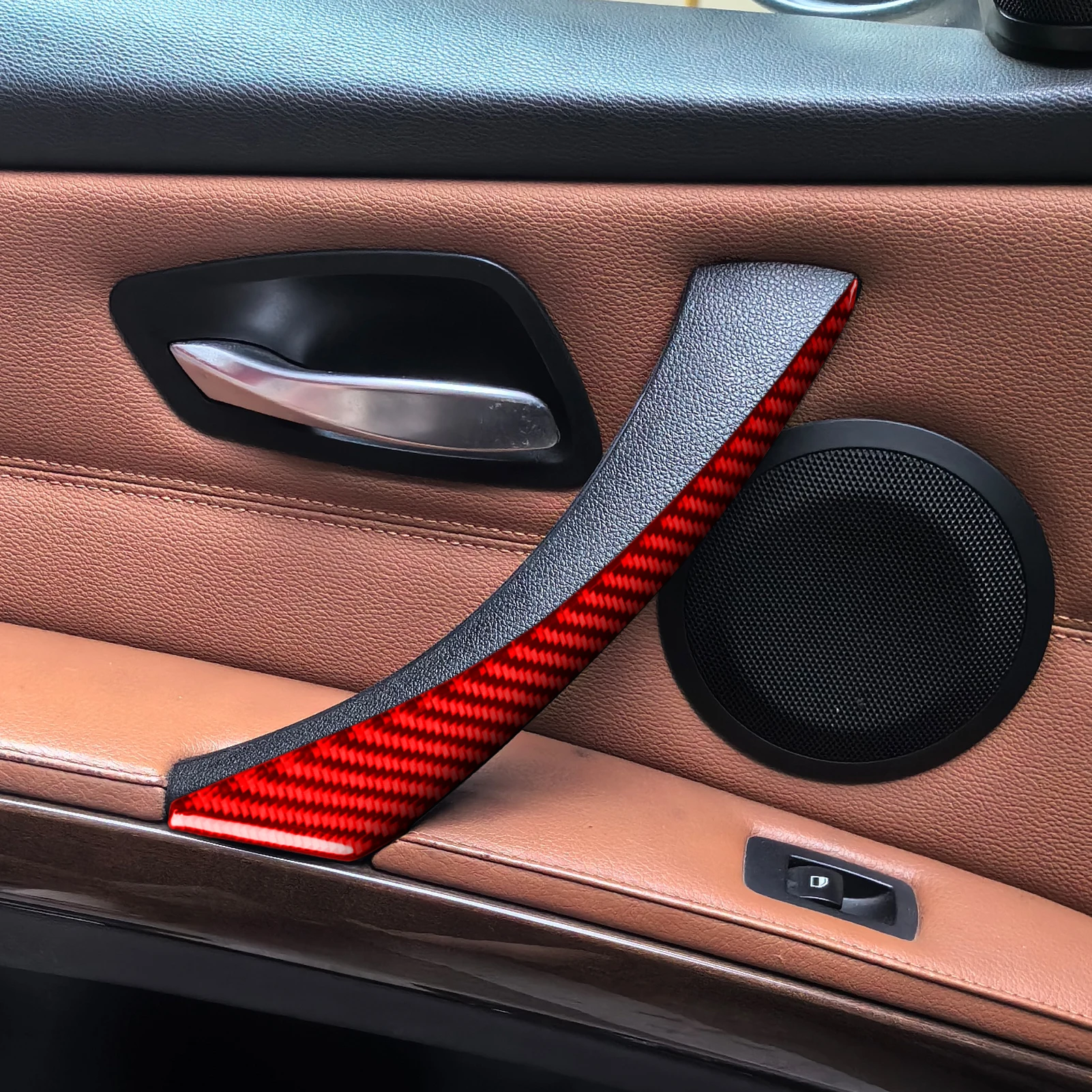 Фото Для BMW 3 серии E90 2005-2012: накладки на внутренние ручки дверей, красные, из настоящего мягкого карбона, аксессуары для интерьера, стикеры №3