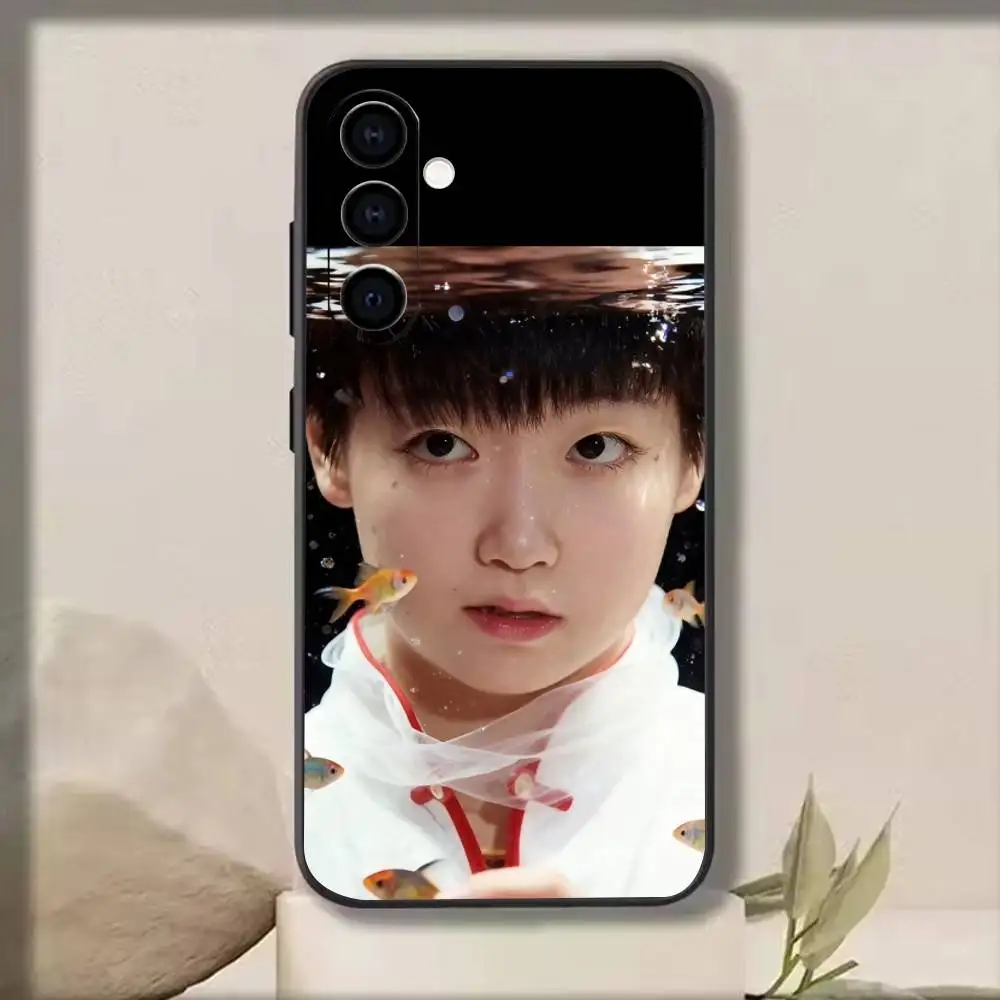 Фото Чехол для телефона Sun Yingsha-Table tennis player для Samsung Galaxy A73, A72, A71, A70, A53, A52, A51 и других моделей, мягкий черный чехол №3