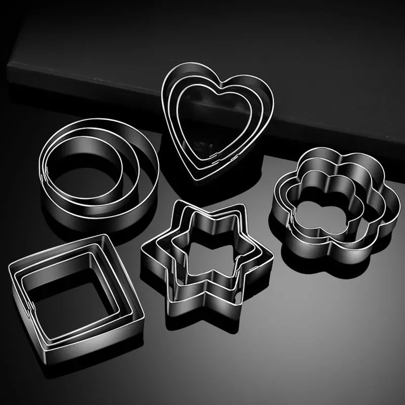 

NEW2022 3Pcs/Set Cake Decorating Tools Flower/Heart/Circle/Star/Square 430 Stainless Steel Biscuit Cookie Cutter Baking Accessor