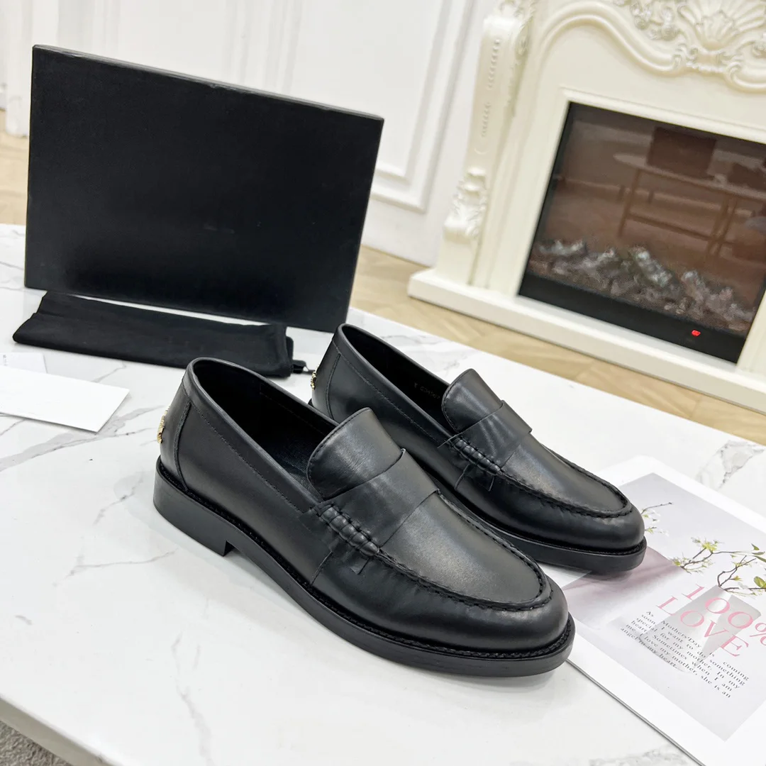 Paris Loafers Shiny Calfskin Burgundy Shoes Plain Block Heels Party Style Round Toe Casual Style