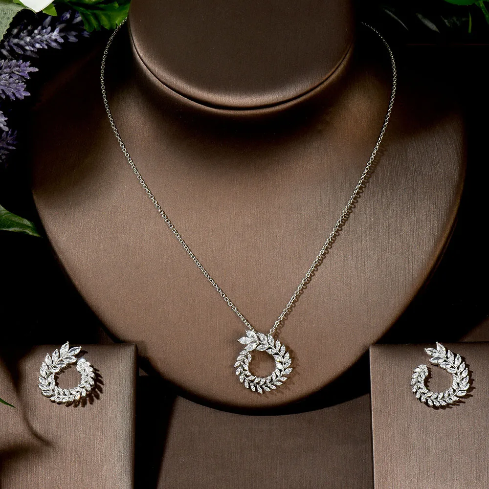 

Fashion New Fashion Silver Color Elegant Women CZ White Crystal Leaf Earrings And Pendant Necklace Jewelry Sets Party Gift N-280