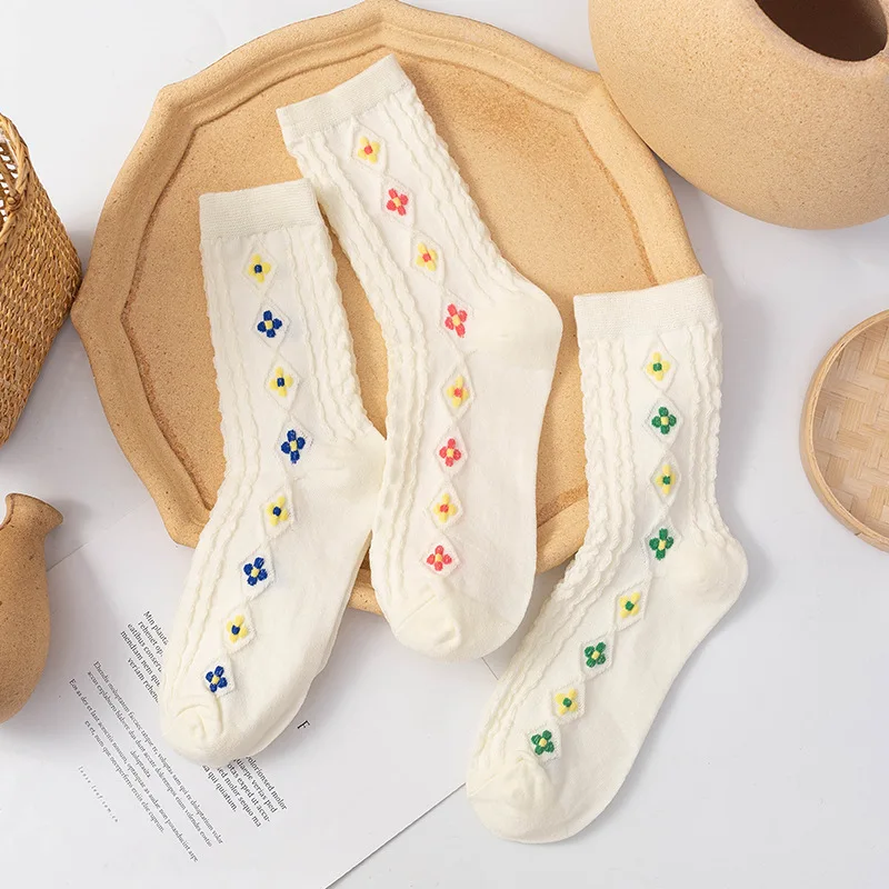 

White fashion cute floral diamond tube socks summer and autumn Lolita jk Harajuku girls socks Gothic cotton socks