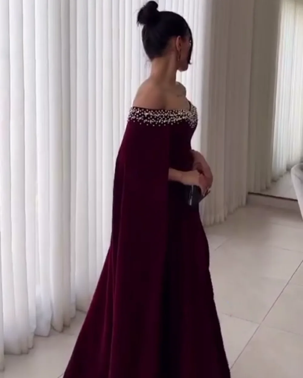 Изысканный трикотаж со складками по индивидуальному заказу трапециевидные