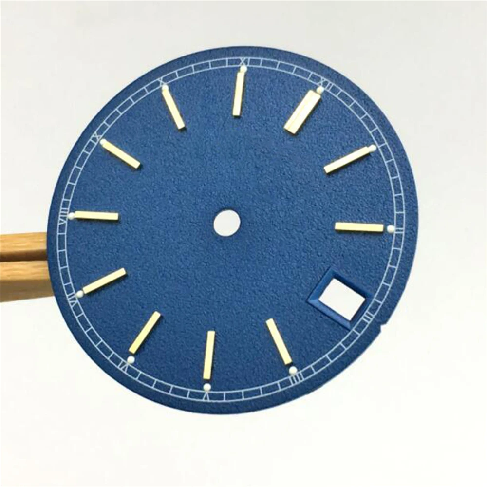 

Professional Watch DIY Parts 28.5mm Blue Dial with Roman Numeral Rail Chapter Ring Single Calendar Plate for NH35A Movement