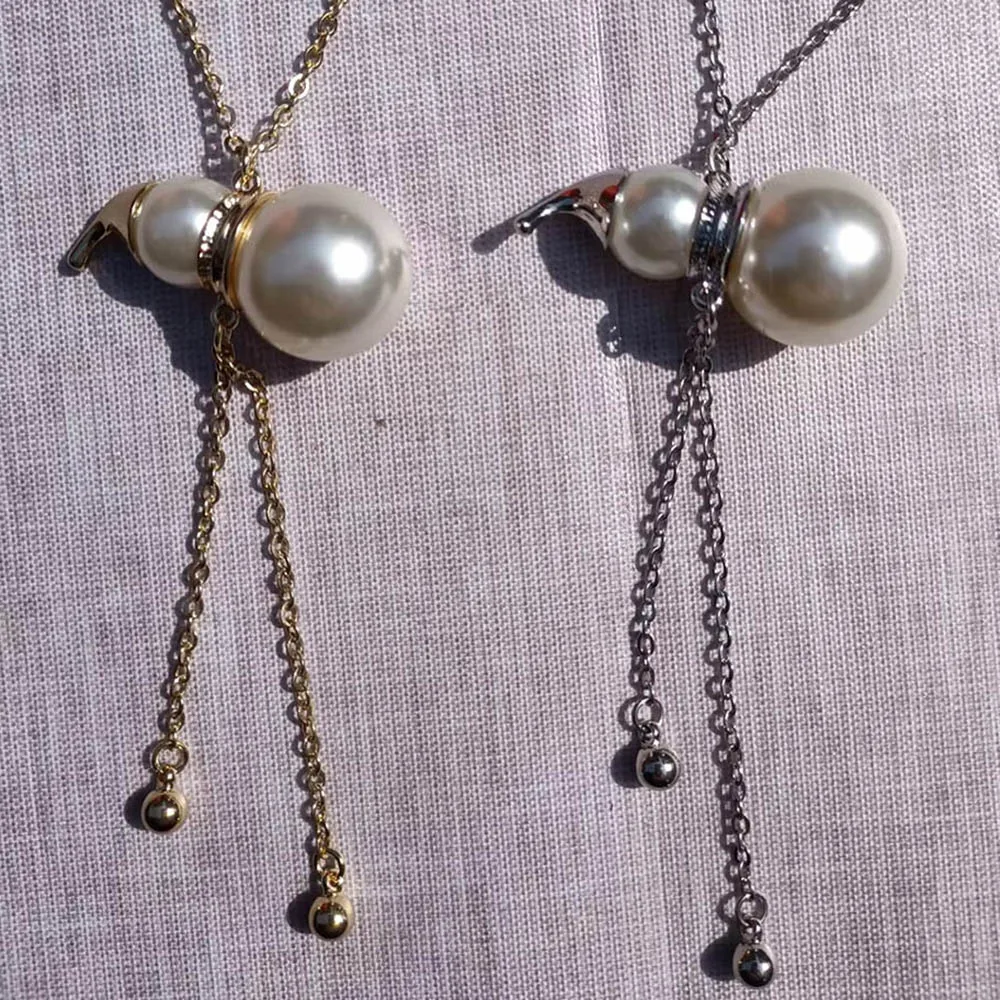 

Fashionable and Cute Christmas Pearl Necklace Girl Snowman Pearl Gourd Collar Pendant Women's Sweater Chain New Family Gift