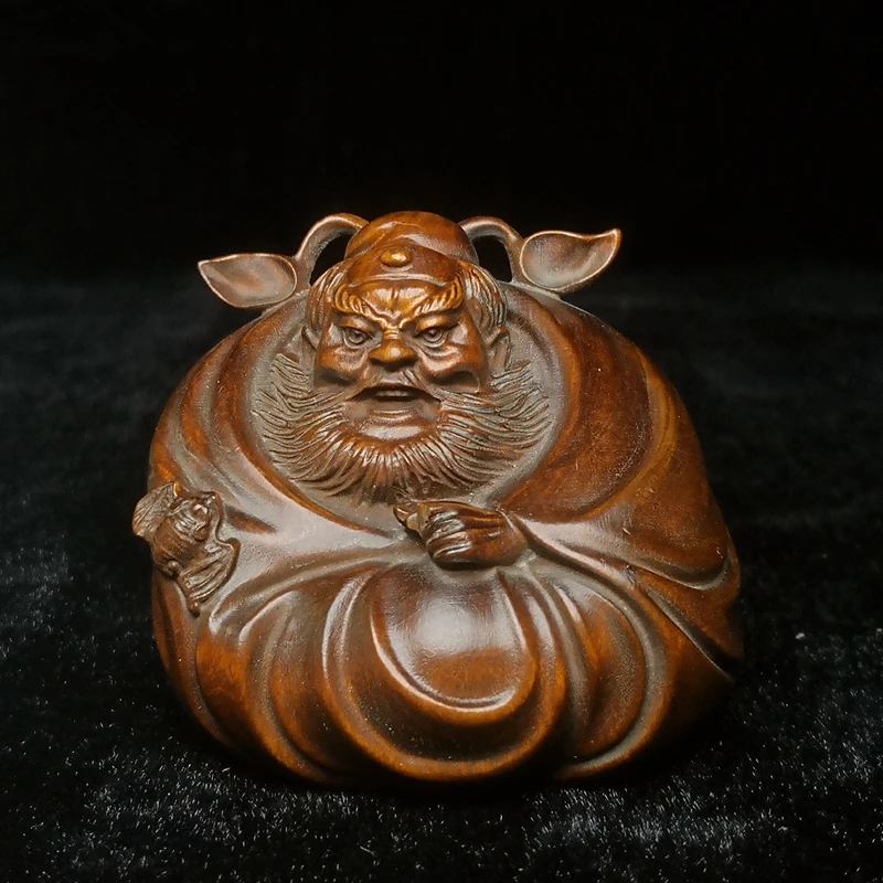 

Статуя Чжун Куй из самшита