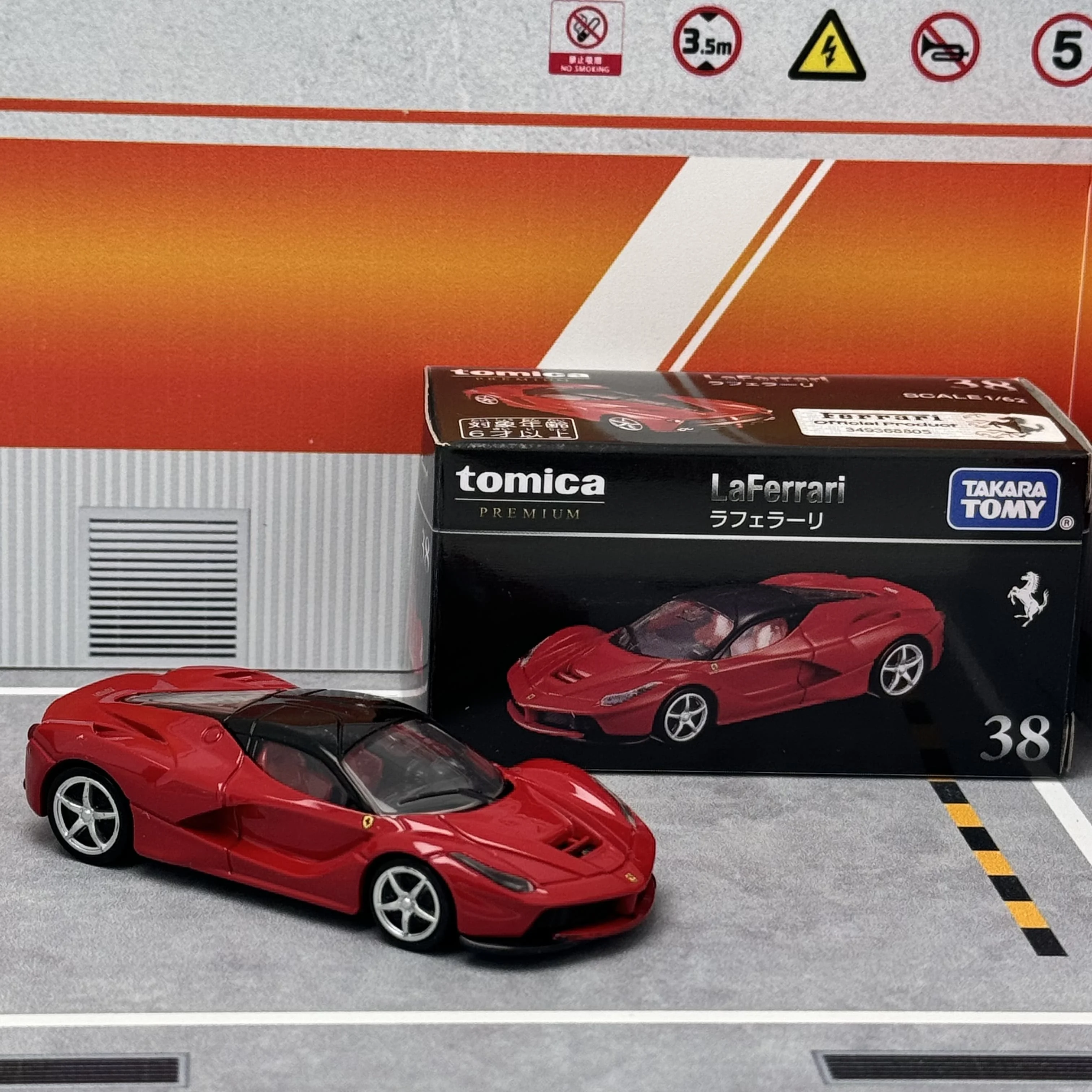 Фото Takara Tomy Tomica Premium 38 LaFerrari Mini Cars Hot Pop 1:64 Автомобиль из сплава, игрушки, литая под давлением металлическая модель для детей №2