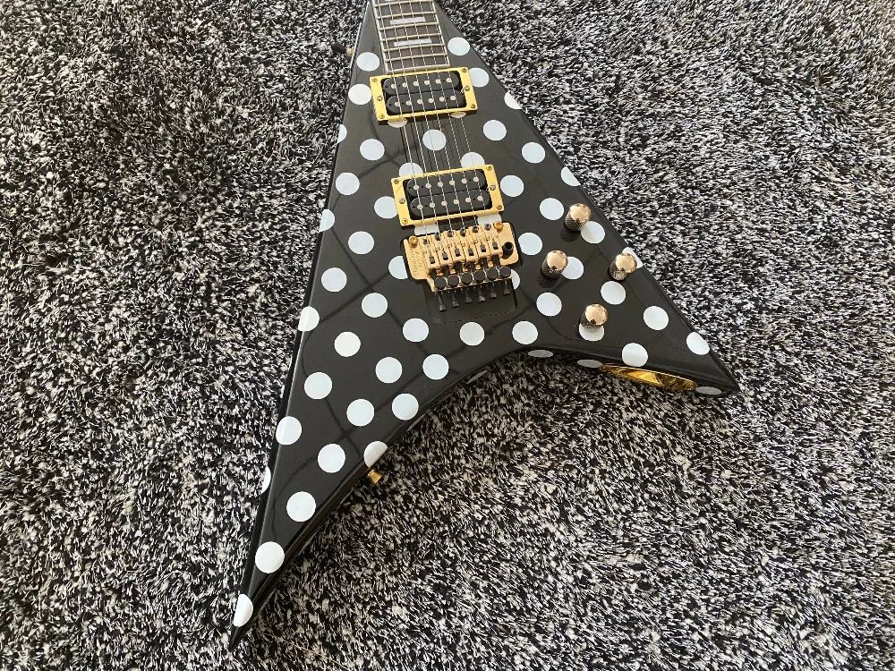 

Custom Randy Rhoads Polka Dot Flying V Black & White Dot Electric Guitar Floyd Rose Tremolo Bridge Top Selling