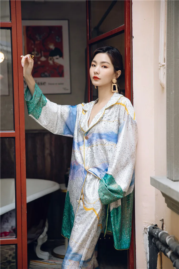 Satin Loose Sleepwear for Female Luxurious Women's Pyjama Set Silk Long Sleeve Spring Autumn Ladies Pajama Set 2 Pcs with Pants