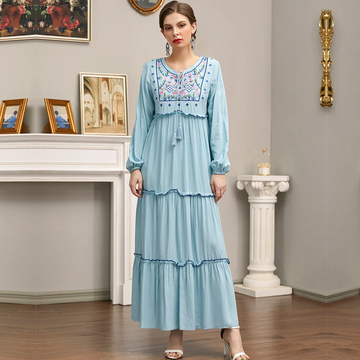 

Wepbel Arab Robe Muslim Dress Women Ramadan Home Party Dress Abaya Embroidered Ethnic Multi-Layer Pleated Stitching Tassel Dress