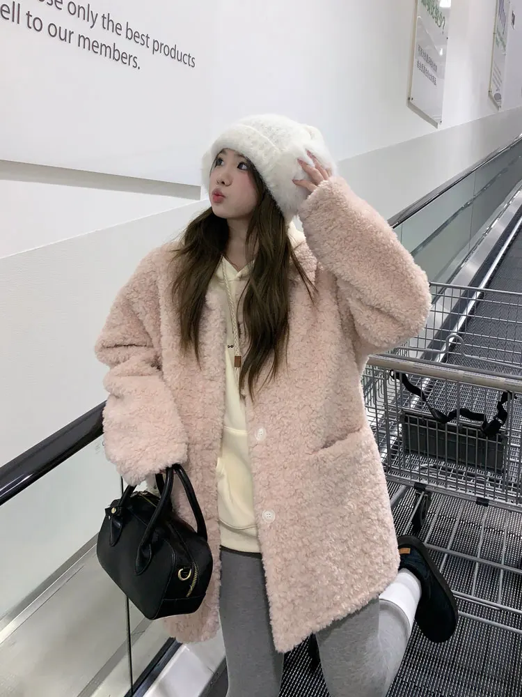 Верхняя одежда из овечьей шерсти женская зима 2024 популярная новая корейская