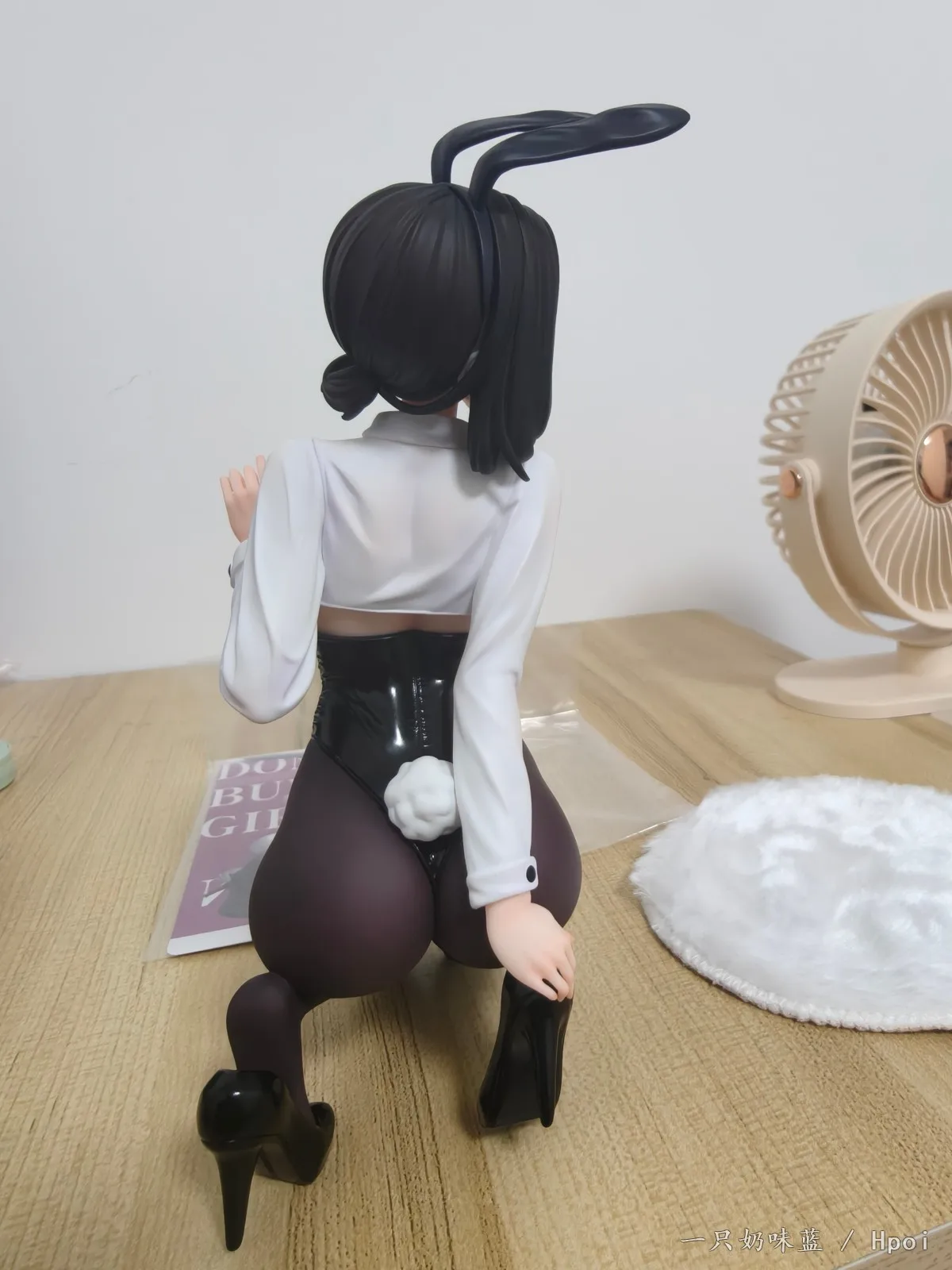 Фото TYCTOYS В наличии Оригинальная аниме-фигурка KPRING 1/6 в стиле Dongtan Bunny Girl Lee Sara, коллекционная модель, игрушка, подарок №2