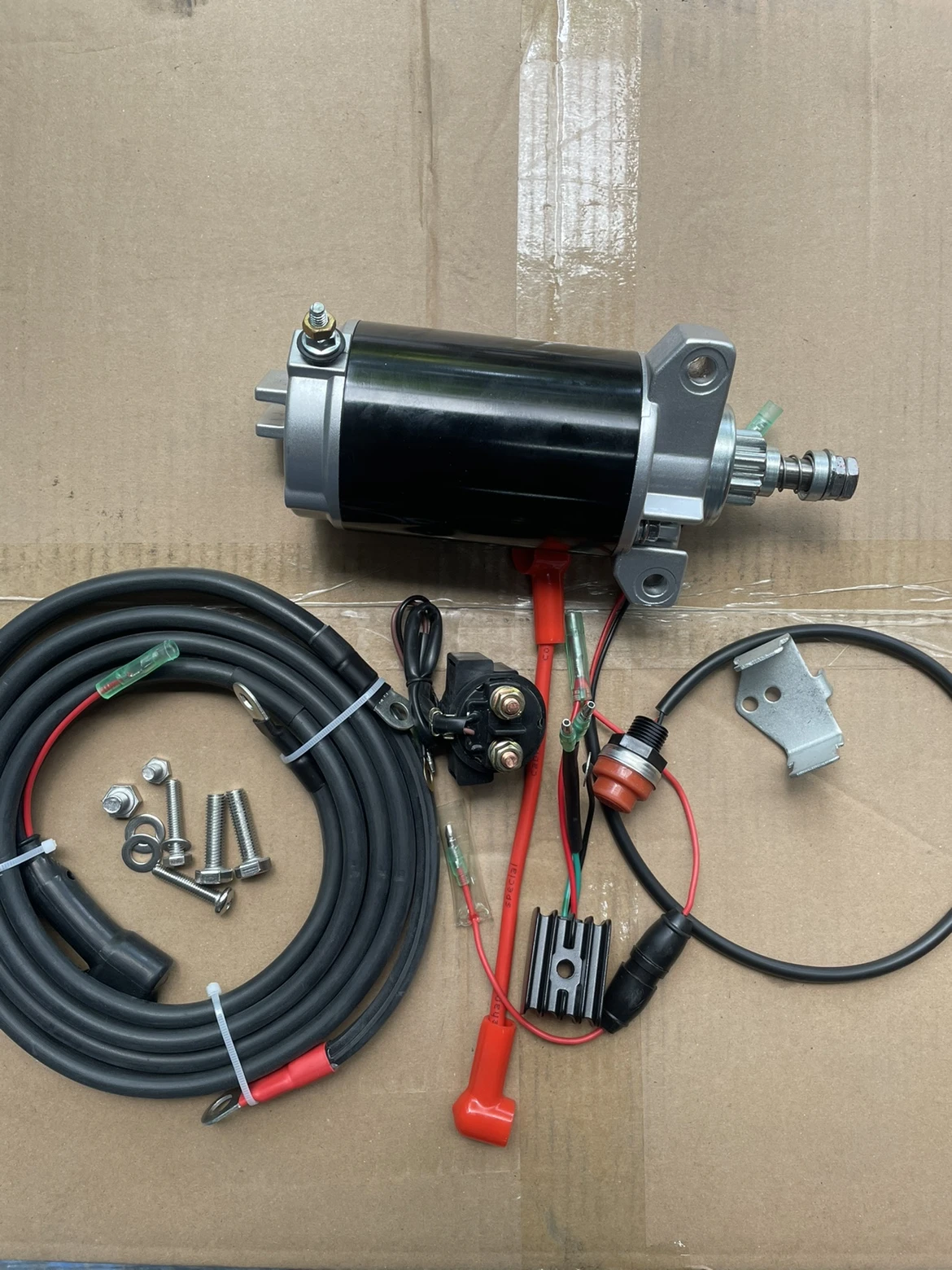 Меркурий. Подвесной двигатель Dongfa питает электроэнергию после 4-х ходов