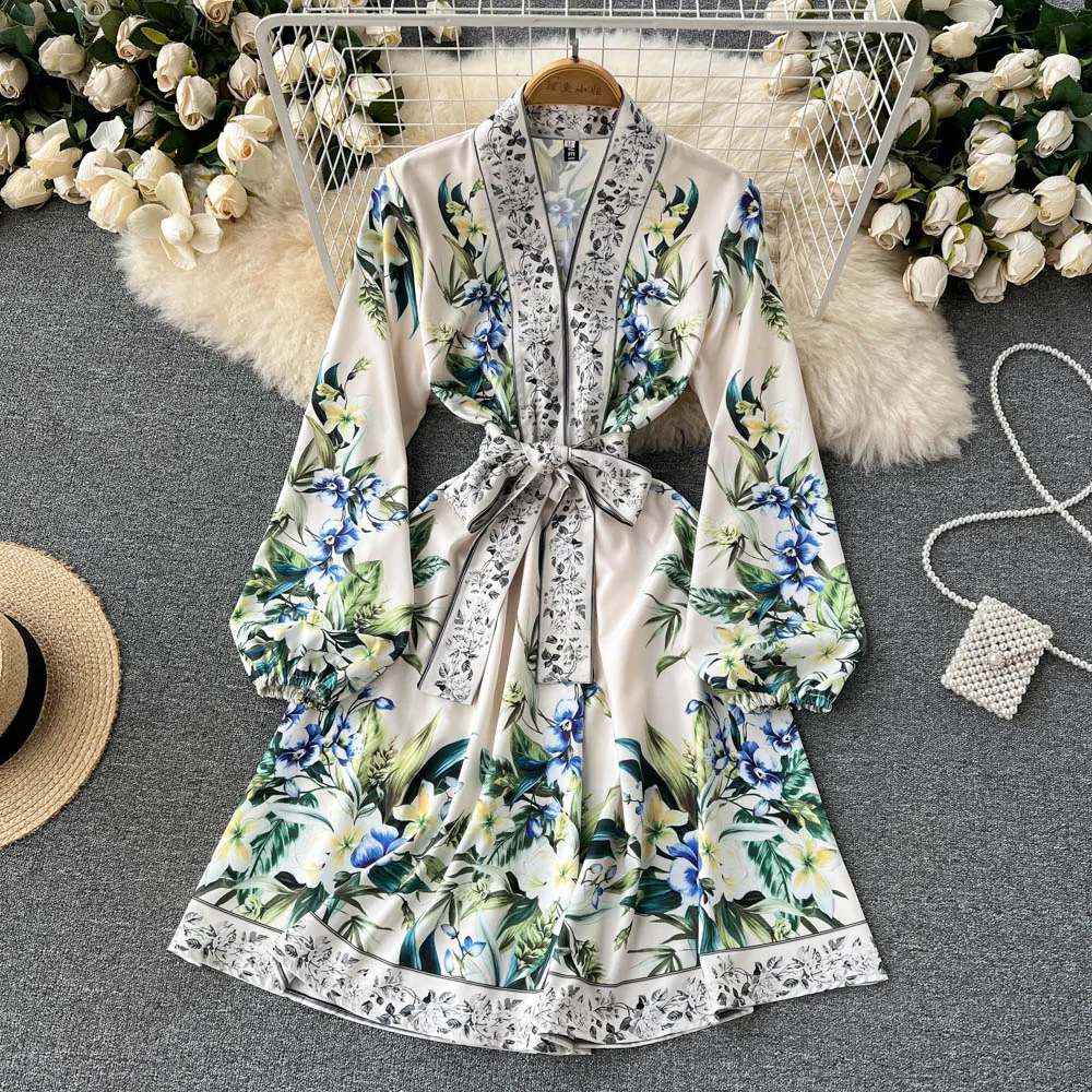 

European and American ins court style spring dress new retro print waist slim V-neck puff sleeve mid-length dress