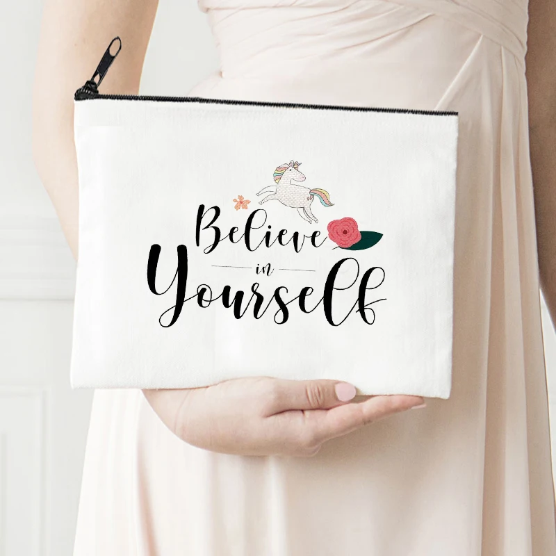 

Косметичка с буквенным цветочным принтом Be Yourself, сумочка для косметики, органайзер для туалетных принадлежностей, Дамский чехол на молнии