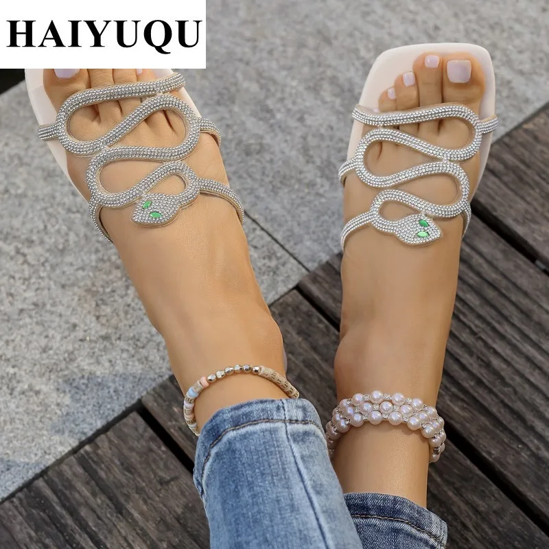 Женские тапочки на плоской подошве со змеиными кристаллами роскошные брендовые