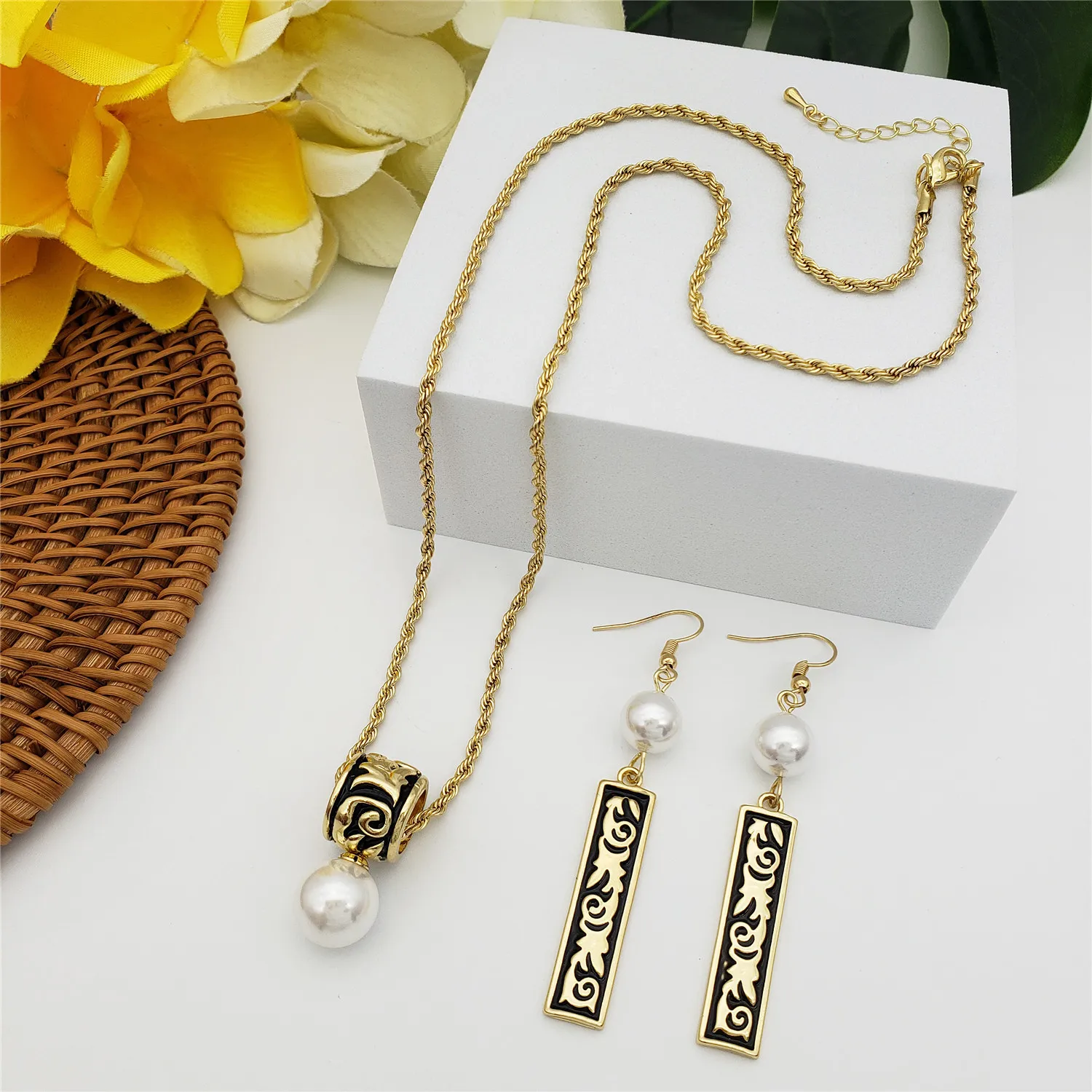 Модное ожерелье и серьги из гавайской Полинезии самоанской пляжной черной