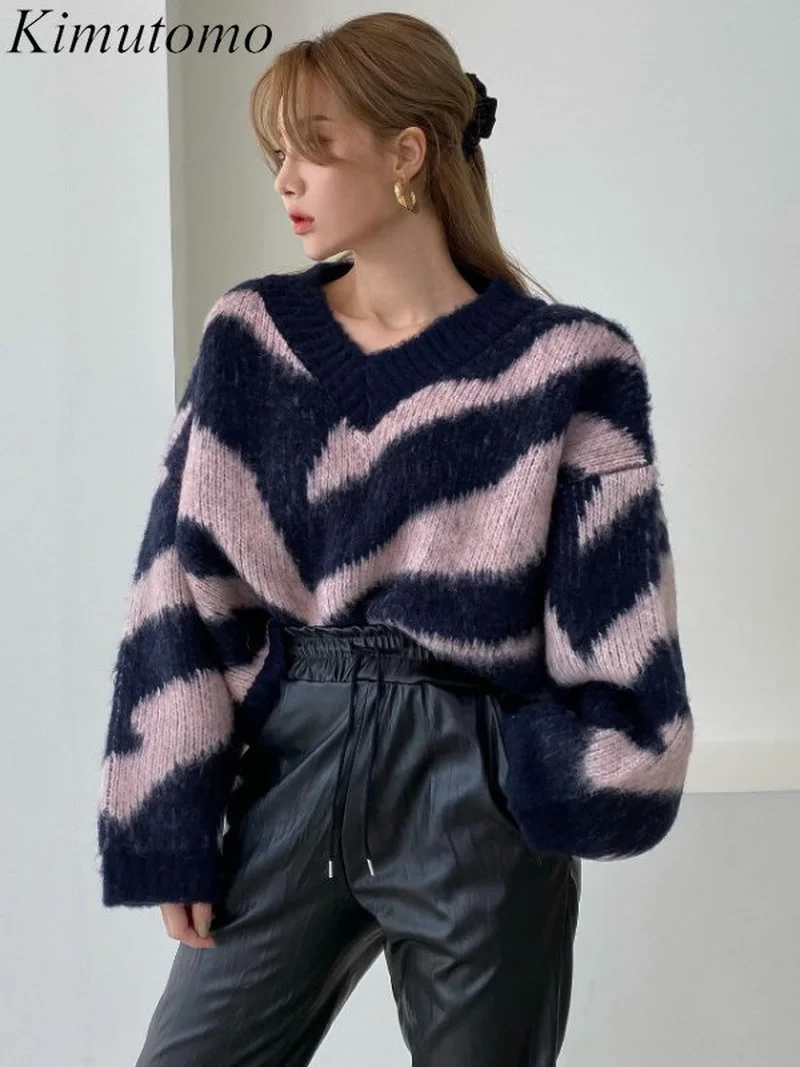 

Kimutomo винтажный полосатый свитер с принтом зебры контрастной расцветки, женский элегантный универсальный вязаный пуловер с V-образным вырез...