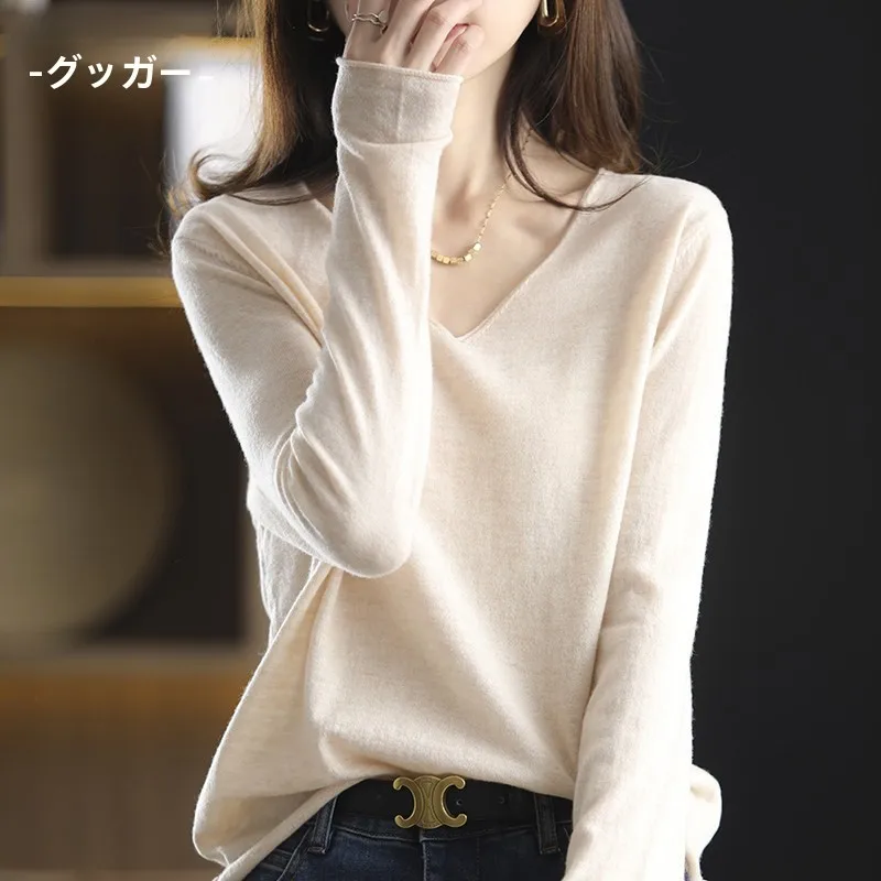 Белый свитер вязаная нижняя рубашка женская осенняя свободная утягивающая с