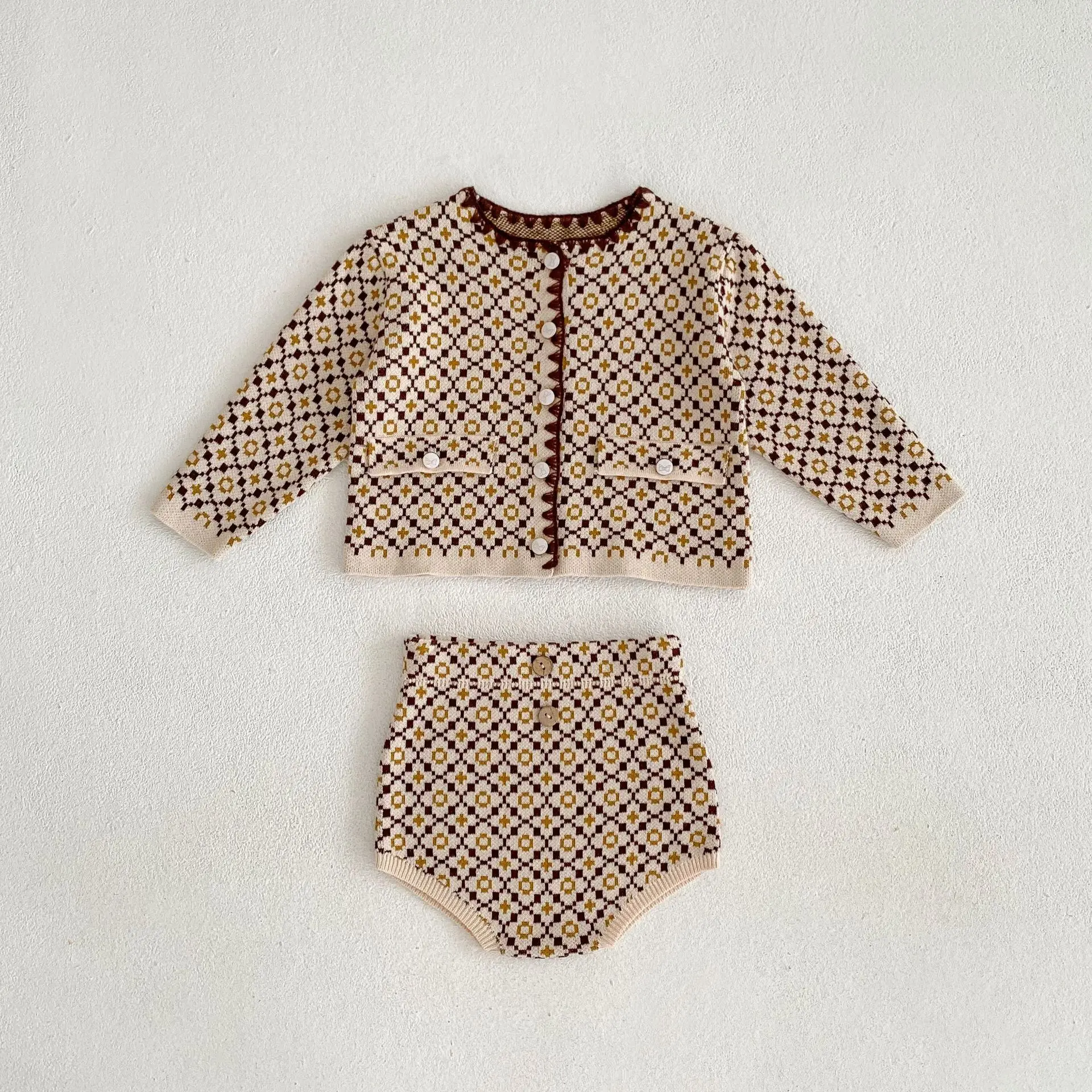 

2022 Autumn New Child Girl Baby Knitting Cardigan Flower Sweater Boy Toddler Plaid Long Sleeve Tops Newborn Full Cotton Jacket