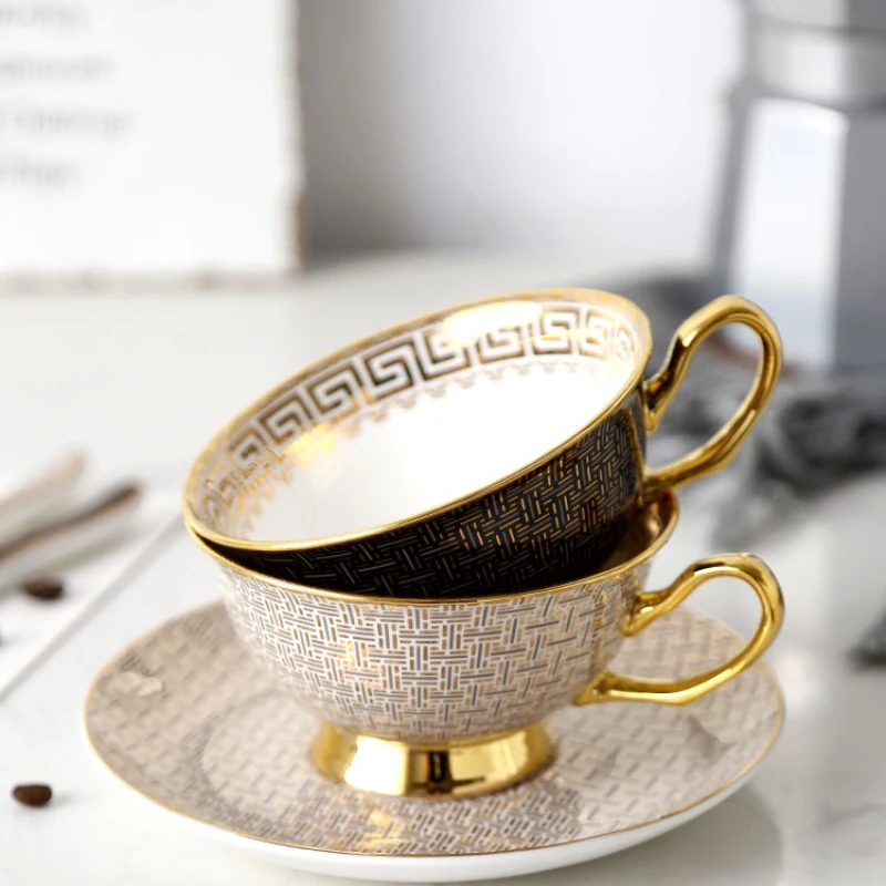 Home Kitchen Bar Supplies Drinkware English Afternoon Tea Coffee Cup and Saucer Ceramic Tea Set Dessert Plate Black Tea Cup Sauc
