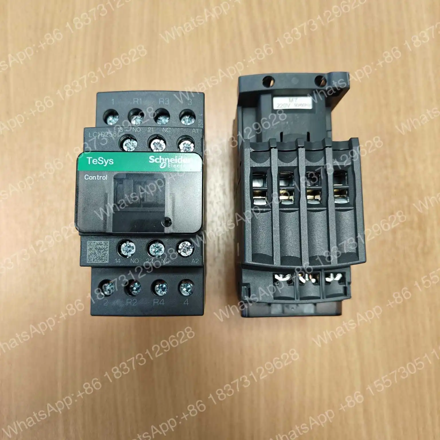 Фото Контактор TeSys D LC1D258 LC1D258M7 LC1D258M7C - 4P (2 NO + 2 NC) - AC-1 - 440 В 40 А - катушка 220 В AC №1