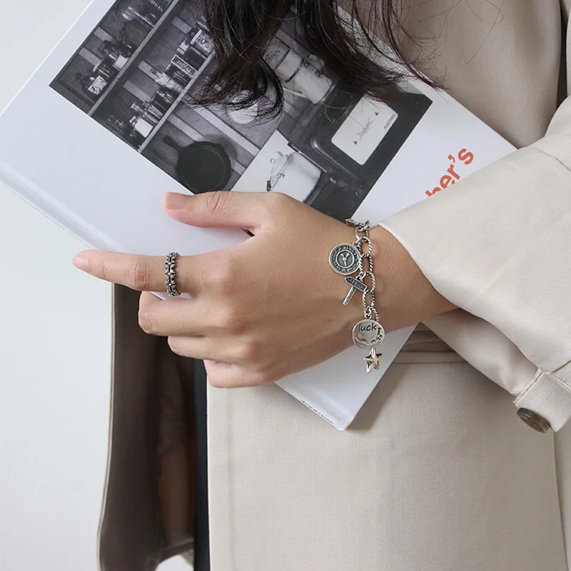 Тяжелые браслеты из серебра 925 пробы женский браслет с амулетами на удачу