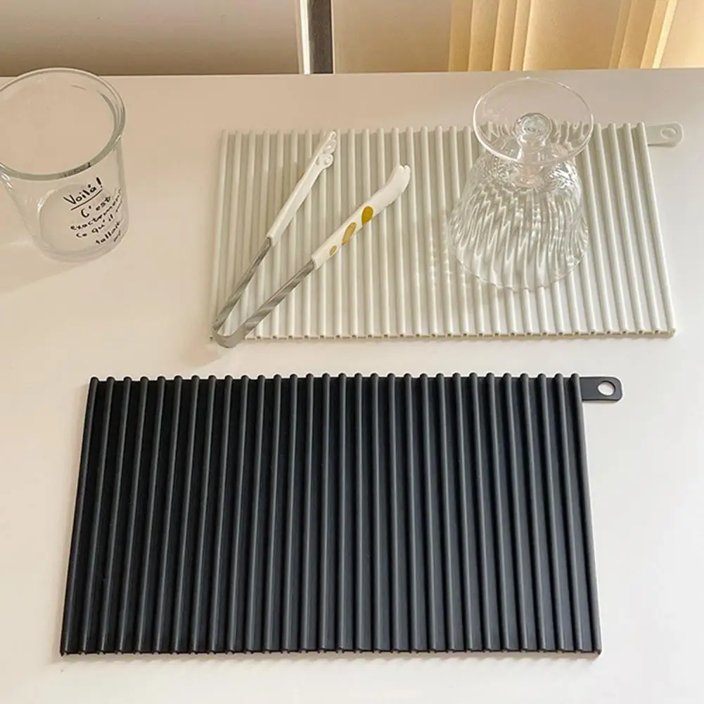 

Trendy Silicone Reusable Dishwasher Safe Cup Pot Tableware UtensilDraining Dining Mat Foldable Dining Mat Kitchen Supplies