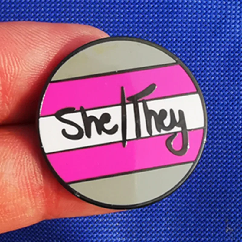 Готическая заколка с лацканами надписями пожалуйста гей ЛГБТ гордость блестящая