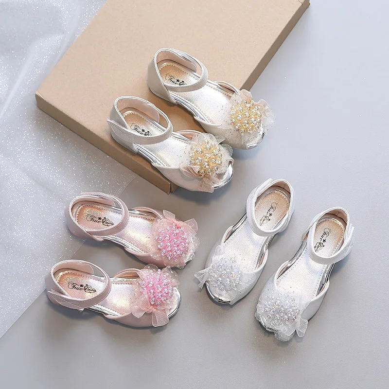 

Baby Girls Flower Pearl Crystal Fish Mouth Sandals Flat Heels Summer Kids Slip on Children Sweet Princess Wedding Shoes