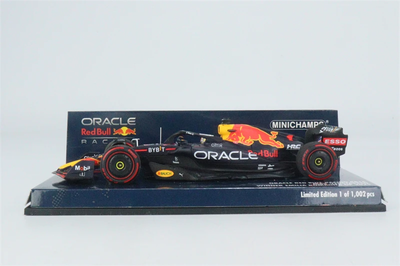 MINICHAMPS 1: 1 F1 2022 модель автомобиля из смолы #1 Max WINNER romawei модели автомобилей |