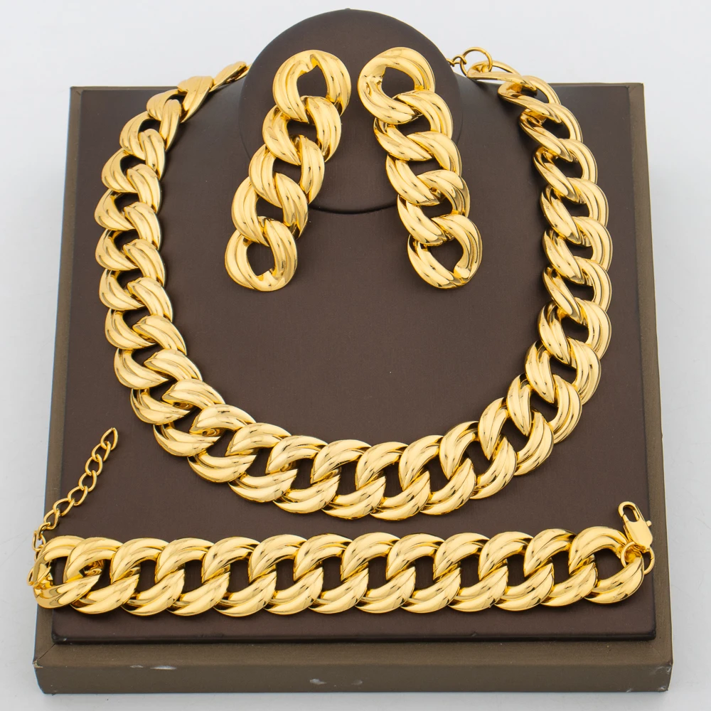 

Dubai Golden Color Jewelry Set for Women Punk Design Round Necklack and Long Earrings with Bracelet for Engagement Party Gifts