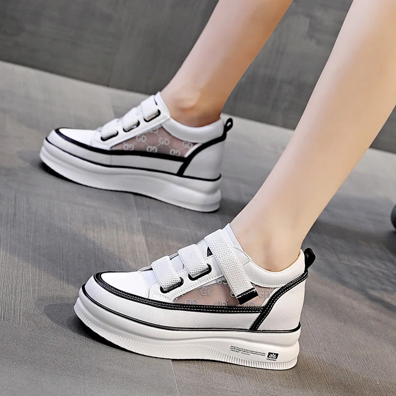 

Женские кроссовки на толстой подошве, из дышащей сетчатой ткани